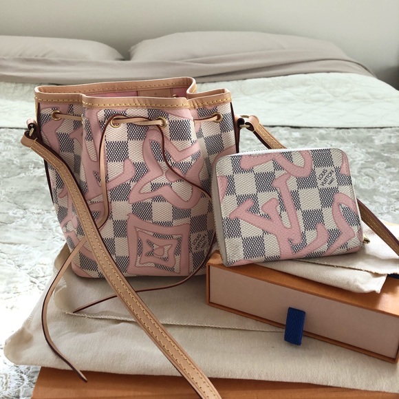 Meet your Posher, Jennifer - Picture 2 of 7